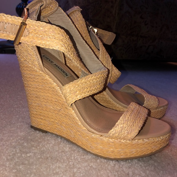 Steve Madden Wedge Sandals - Picture 3 of 3